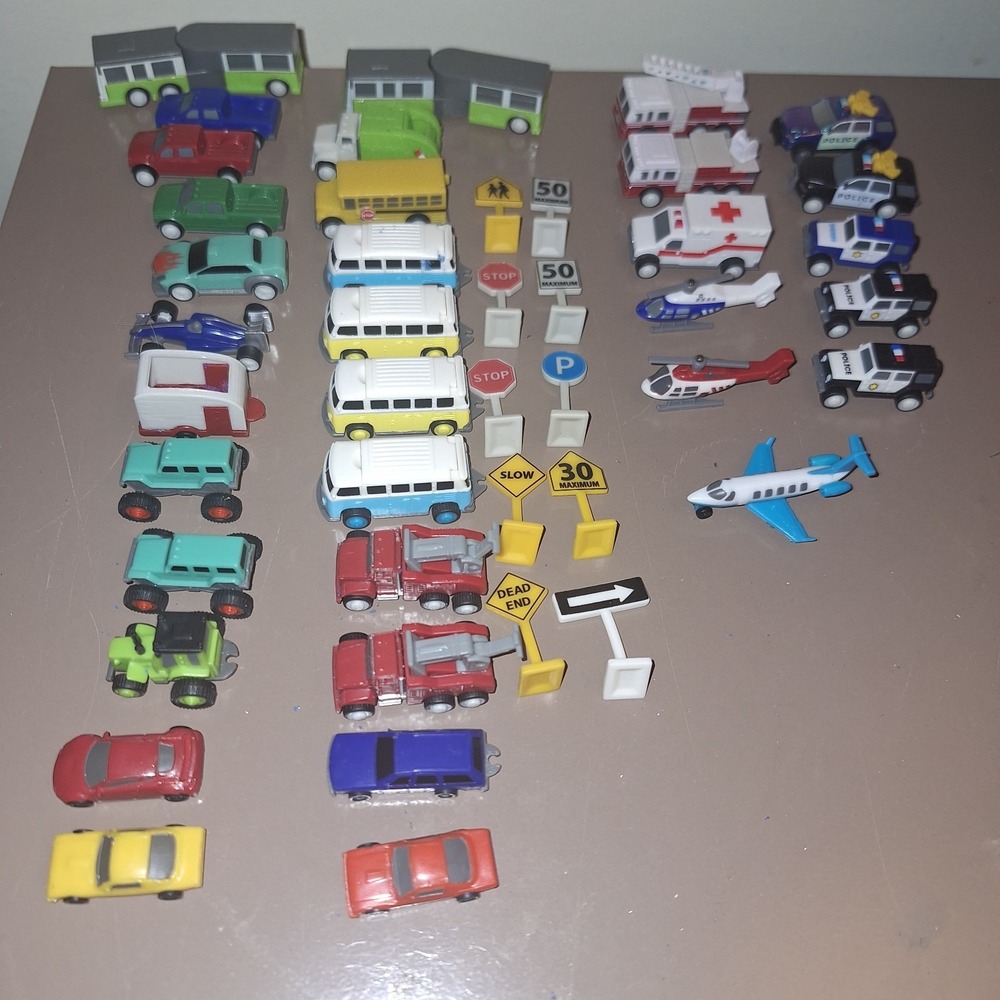Driven by Battat POCKET Series VEHICLES SIGNS Lot 44 Micro Style Plastic Toys